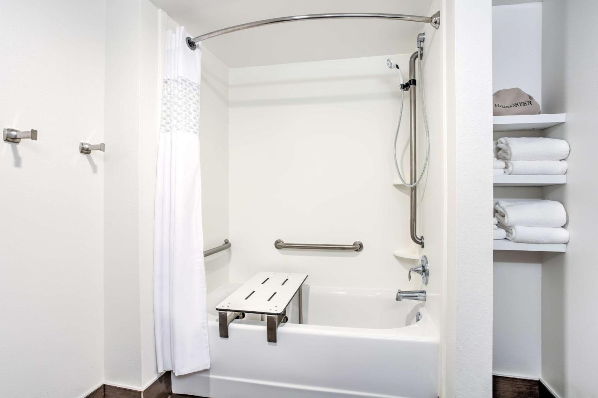 Hampton Inn Macon - I-475 Экстерьер фото